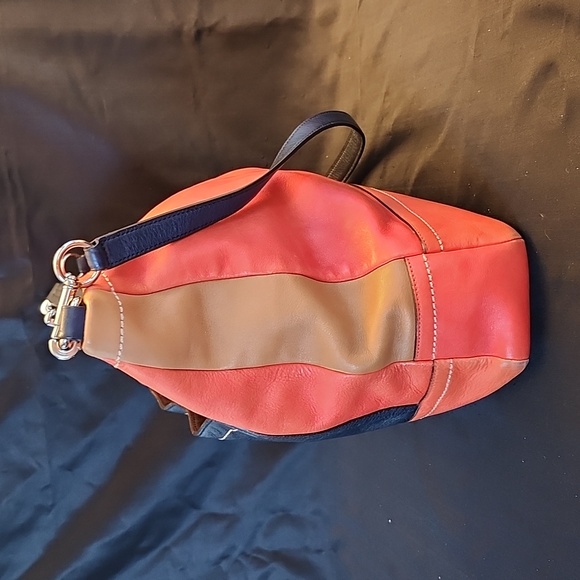 Coach Bag - Picture 3 of 11